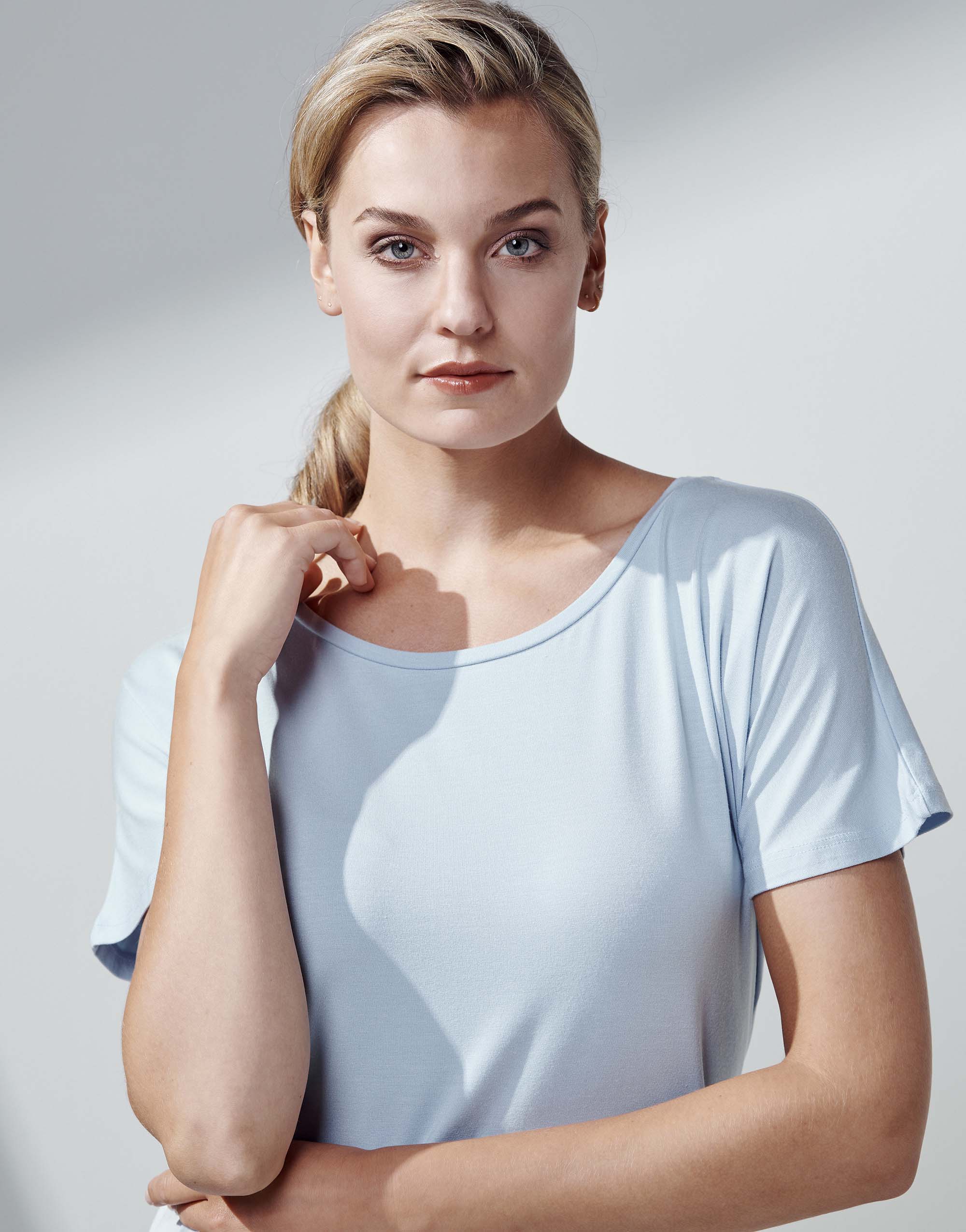 ESSENZA Ellen Uni Iceblue Top Kurzarm M