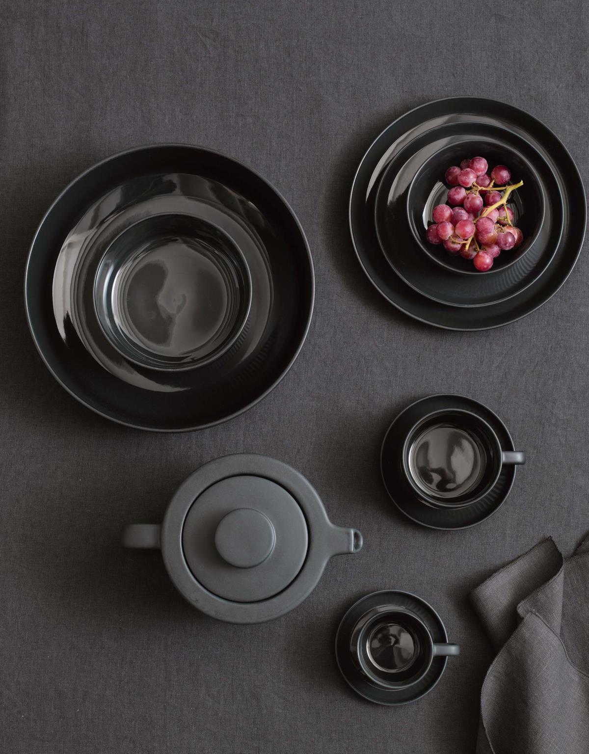 Moments Porzellan Anthracite