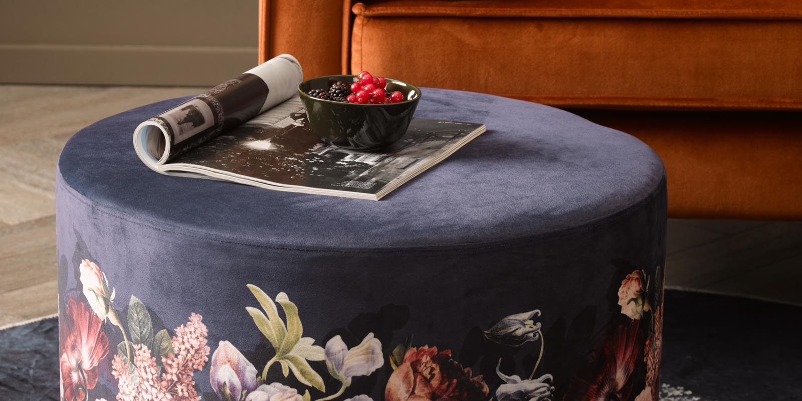 ESSENZA Anneclaire Indigo Blue Samthocker 60 x 60 x 37 cm