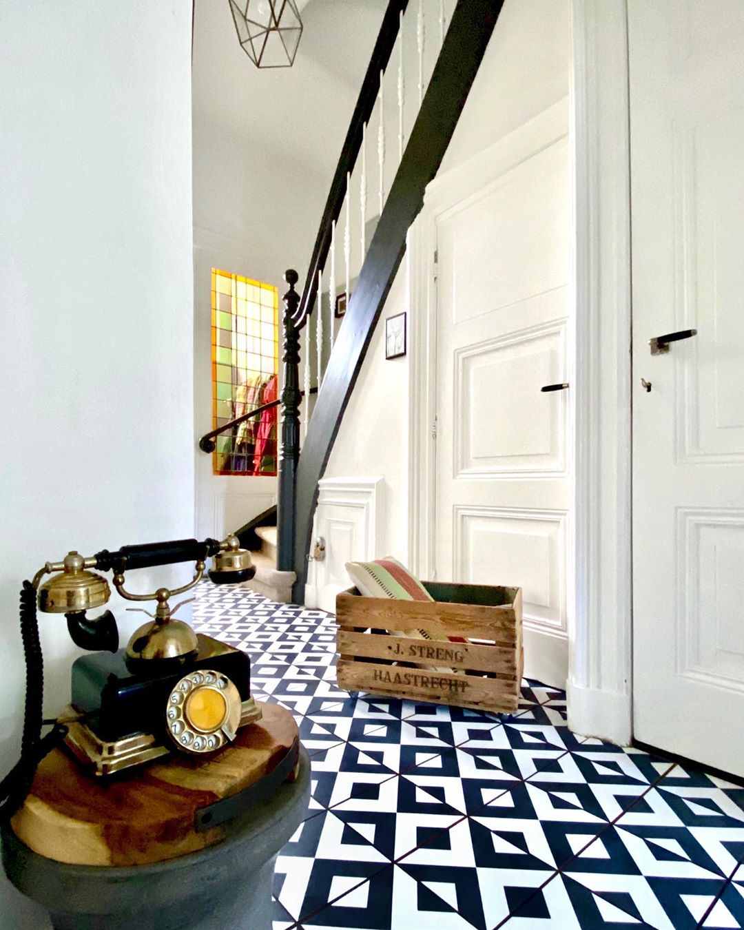 Hometour bei Whispering Bold